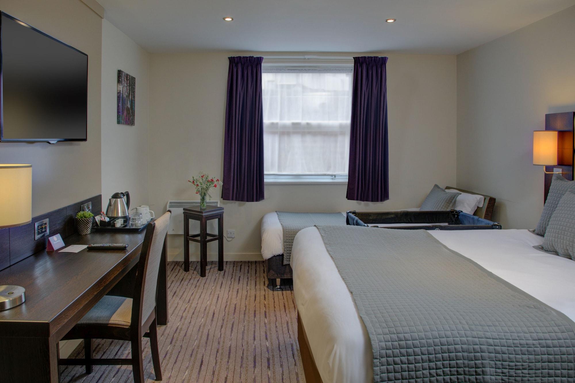 Premier Inn Huddersfield West Екстер'єр фото