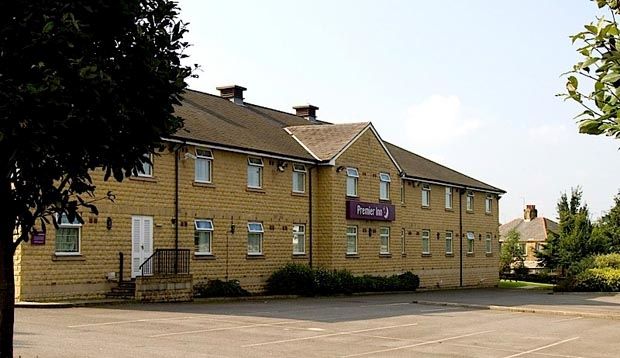 Premier Inn Huddersfield West Екстер'єр фото